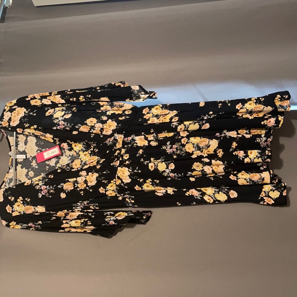 Dress with flowers, size small